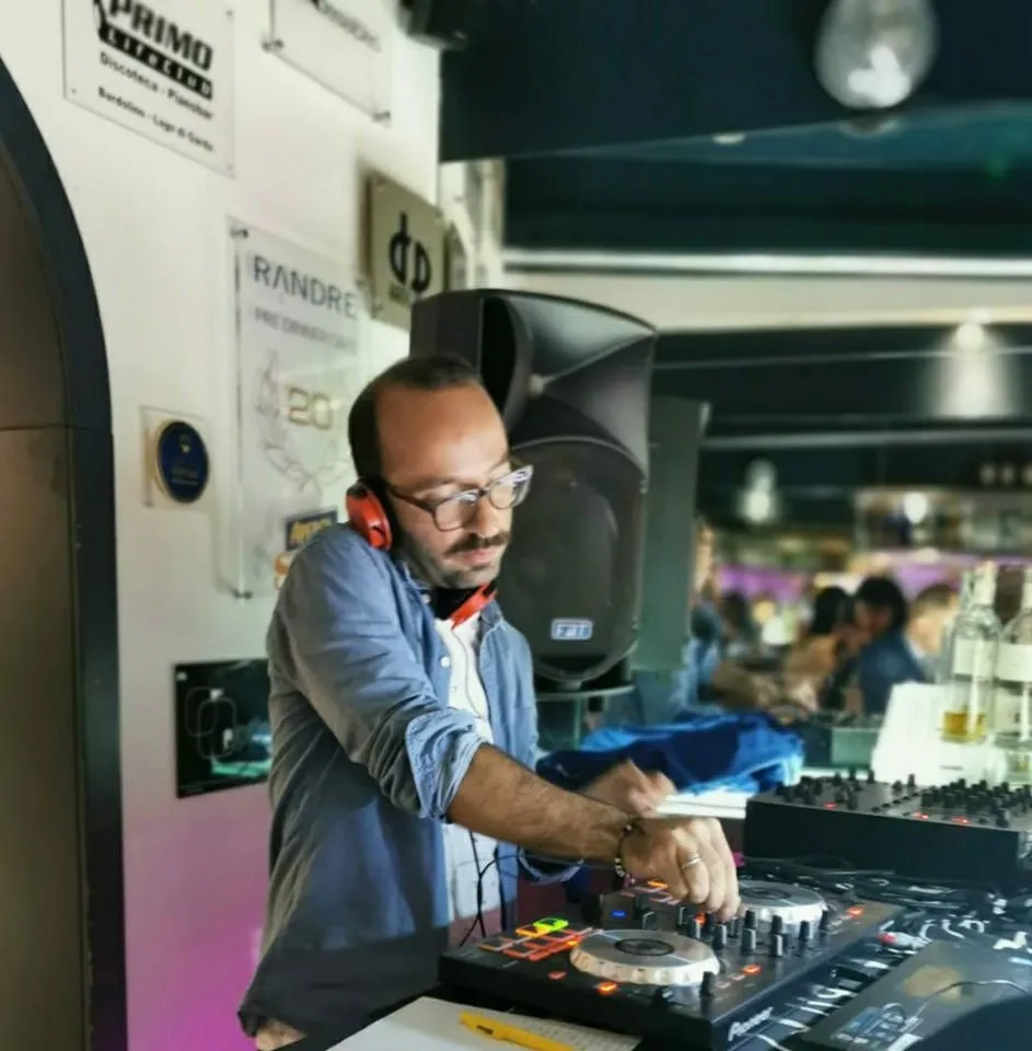 Foto 5 di una festa animata da Karisma a Trento